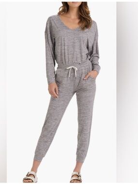 Vuori Lux Performance long sleeves Jumpsuit